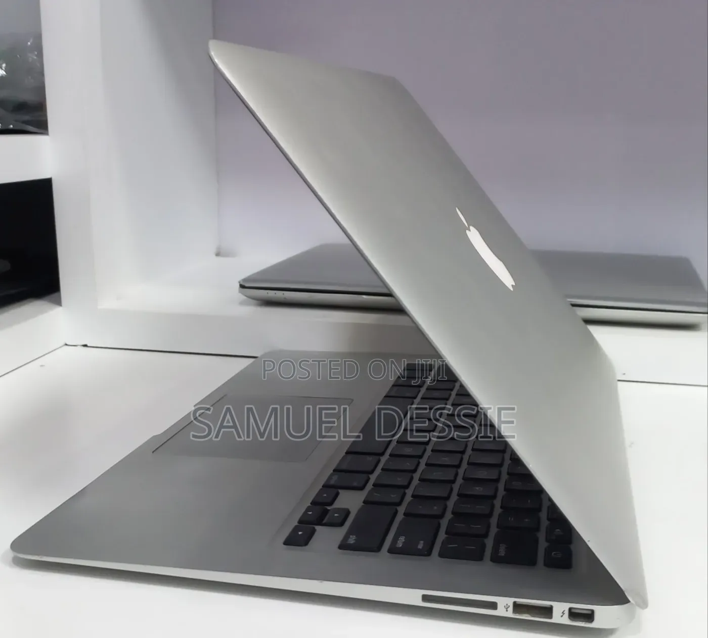 New Laptop Apple MacBook Air 2017 8GB Intel Core i7 SSD 128GB