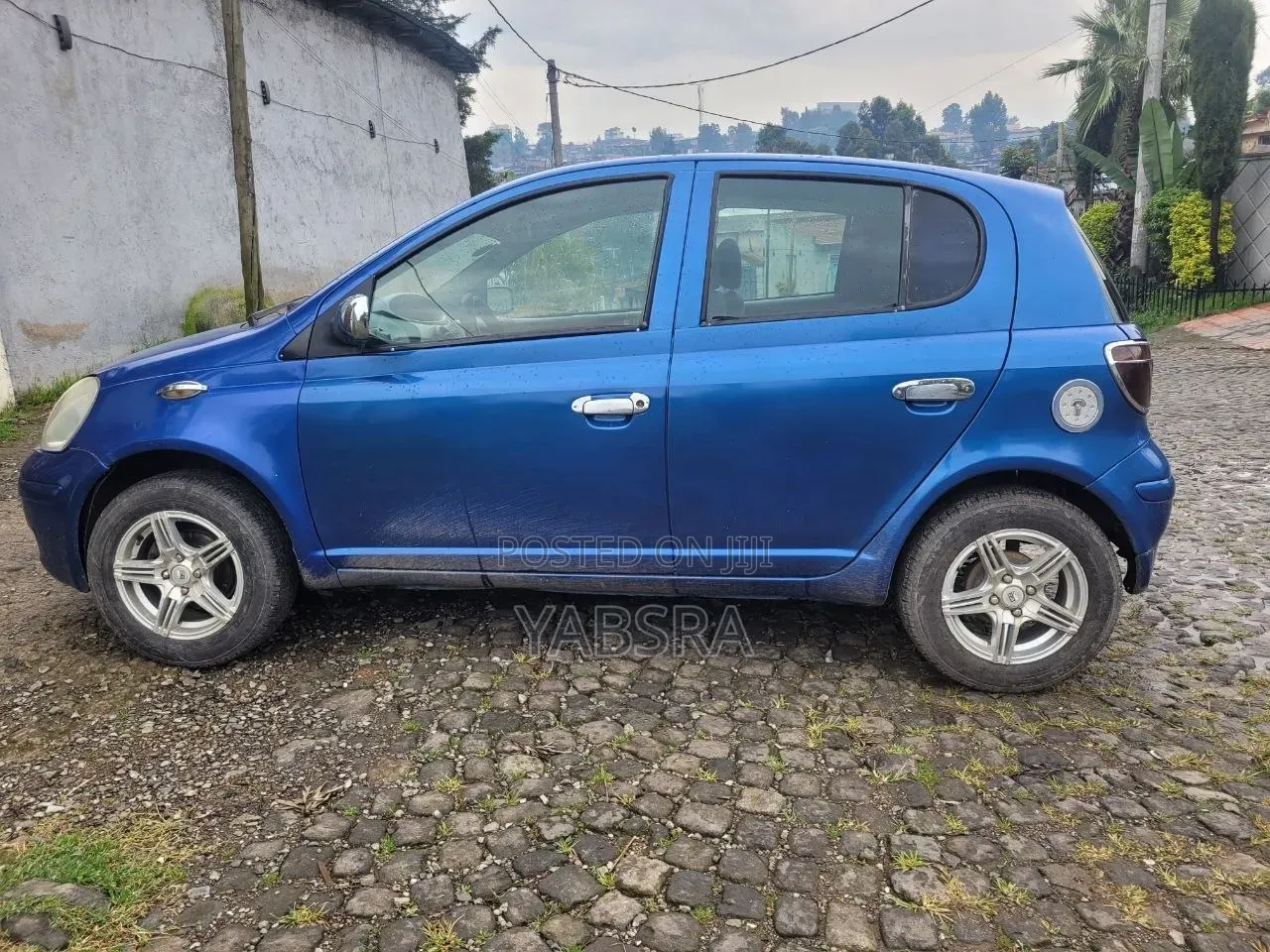 Toyota Vitz 2002 Blue