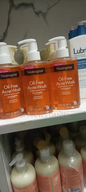 Neutrogena Oil Free Acne Wash New Look