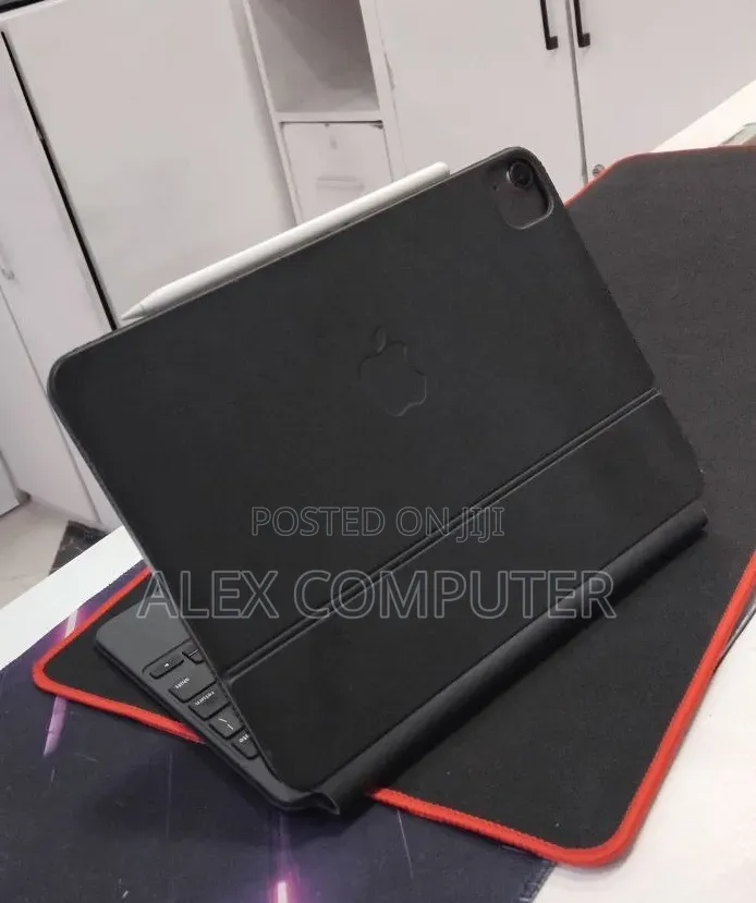 New Apple iPad Air (2022) 256 GB