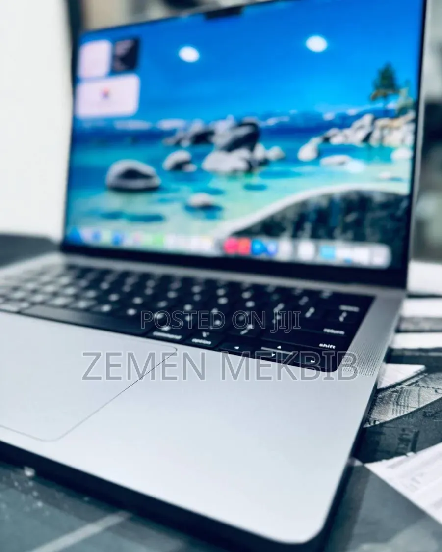 New Laptop Apple MacBook Pro 2021 M1 16GB Apple M1 SSD 512GB