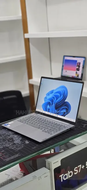 New Laptop Lenovo Thinkbook 14 16GB Intel Core Ultra 5 SSD 512GB