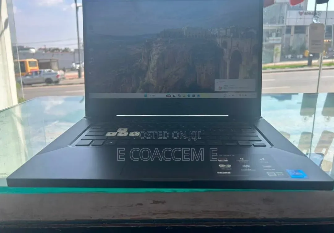 New Laptop Asus 16GB Intel Core i7 SSD 512GB