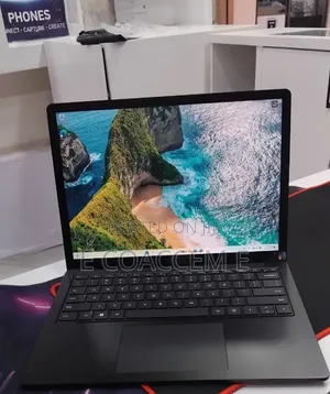 New Laptop Microsoft Surface 16GB Intel Core i7 SSD 256GB