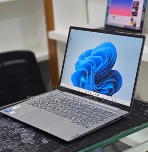 New Laptop Lenovo Thinkbook 14 16GB Intel Core Ultra 5 SSD 512GB