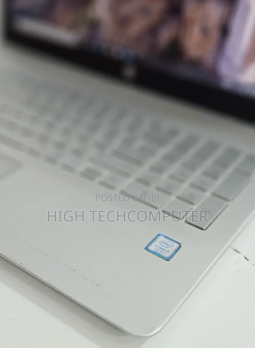 New Laptop HP Pavilion 14 8GB Intel Core i5 HDD 1T