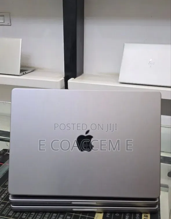 New Laptop Apple MacBook 32GB SSD 512GB