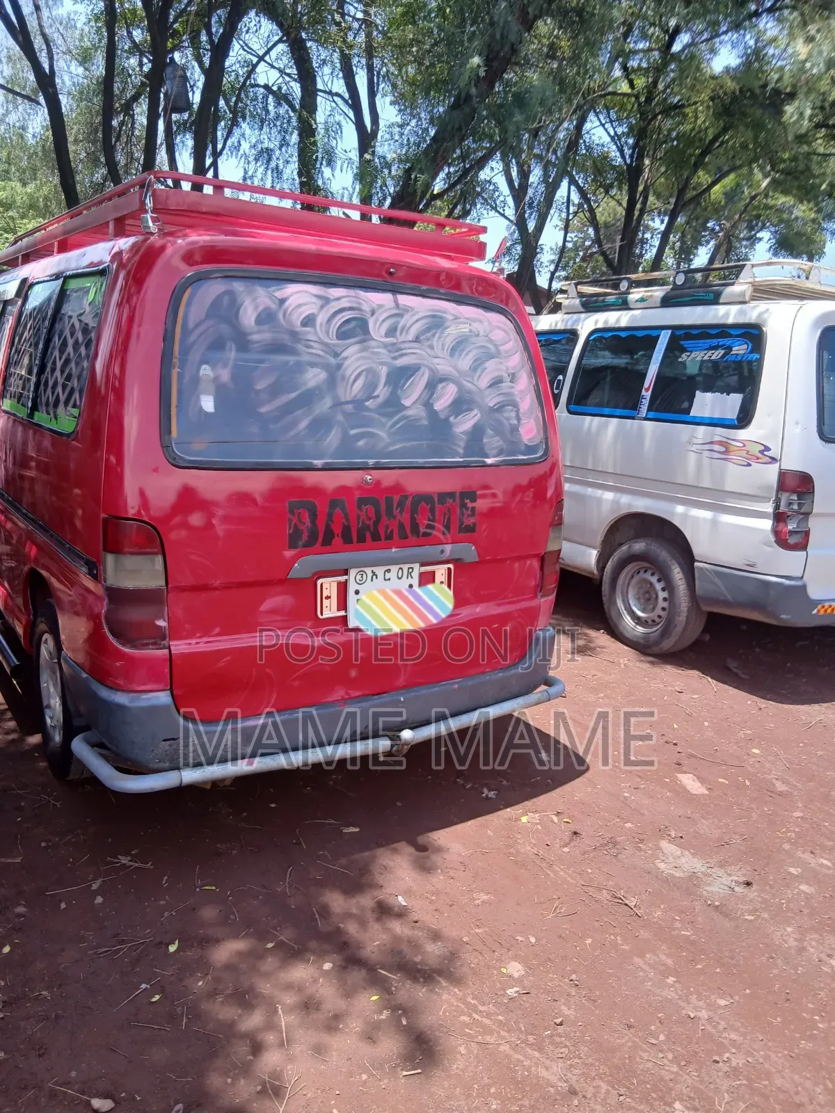 Toyota HiAce 2002 Red