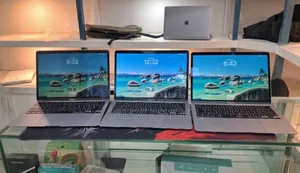 New Laptop Apple MacBook Air 2020 M1 8GB Apple M1 SSD 256GB