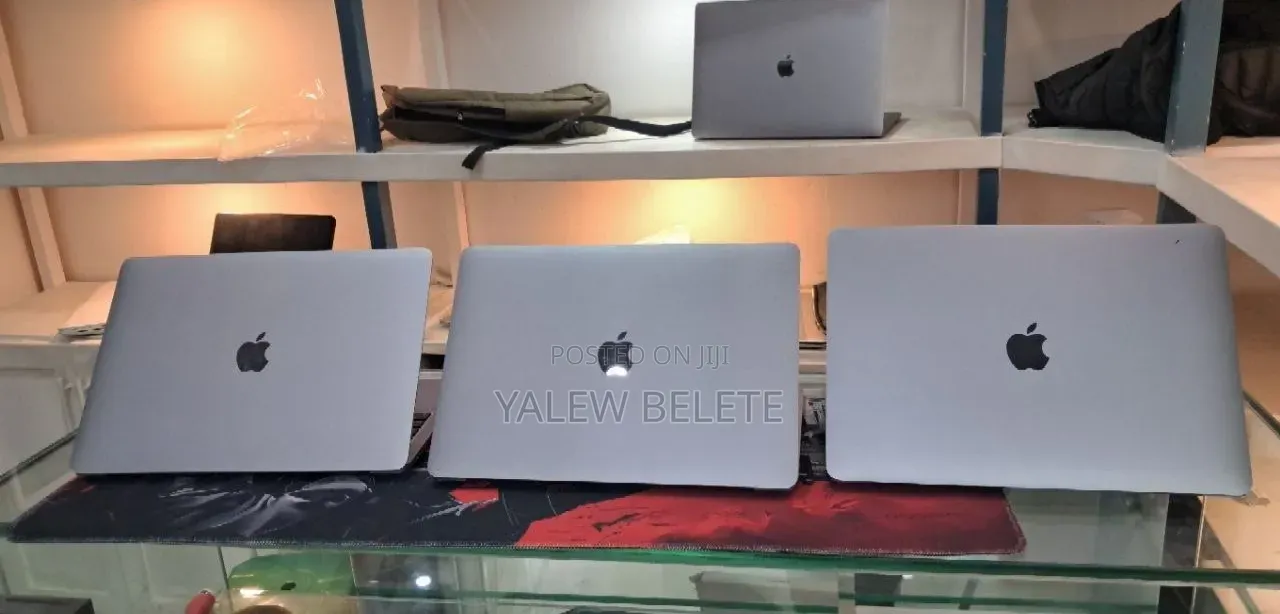 New Laptop Apple MacBook Air 2020 M1 8GB Apple M1 SSD 256GB