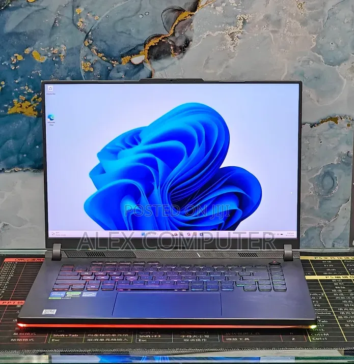 New Laptop Asus ROG Strix G16 G614 16GB Intel Core i9 SSD 1T