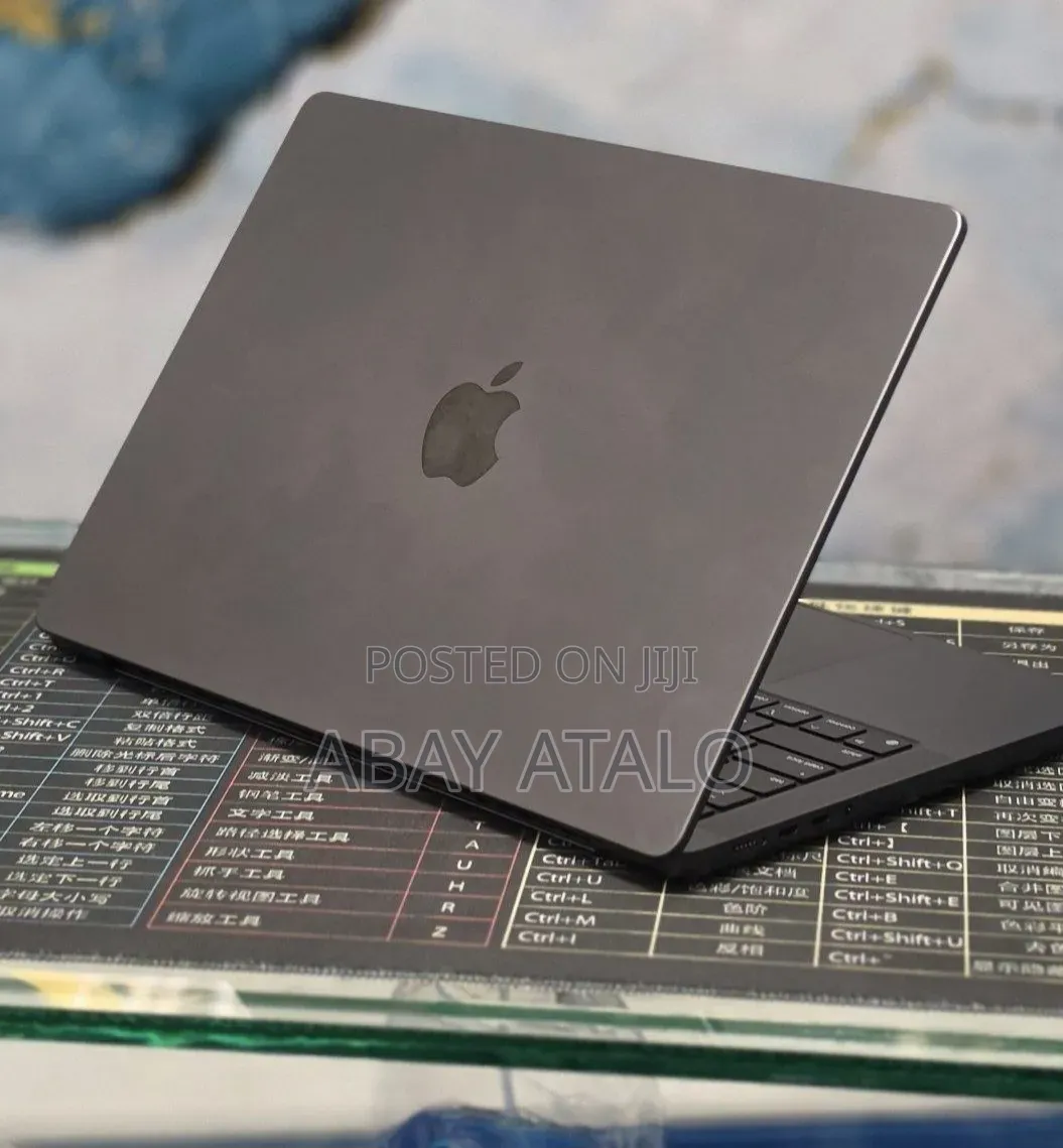 New Laptop Apple MacBook Air 2022 M2 16GB Apple M4 Pro SSD 512GB