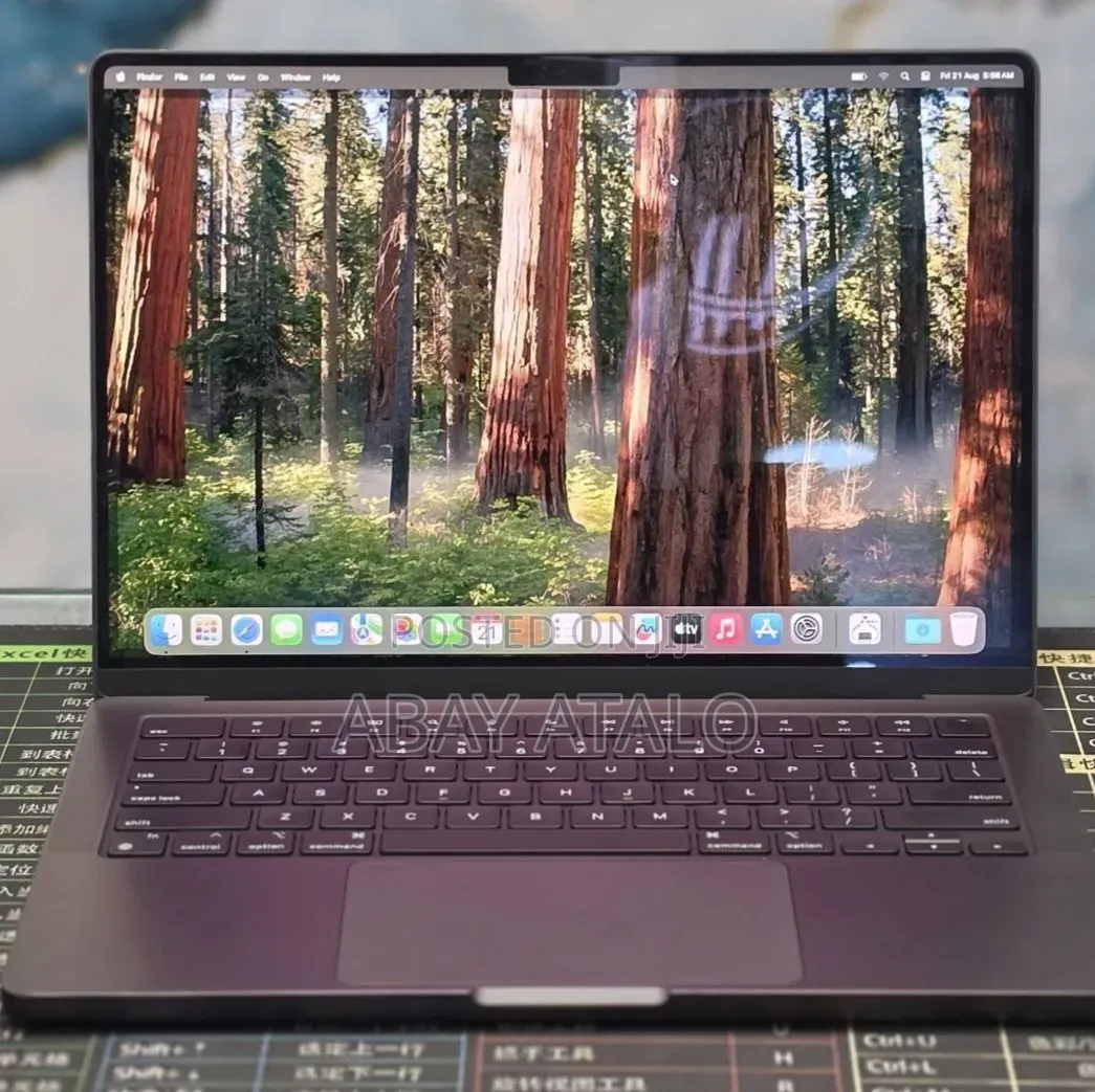 New Laptop Apple MacBook Air 2022 M2 16GB Apple M4 Pro SSD 512GB