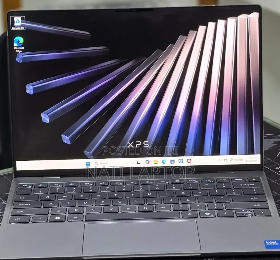 New Laptop Dell XPS 13 16GB Intel Core 5 SSD 512GB