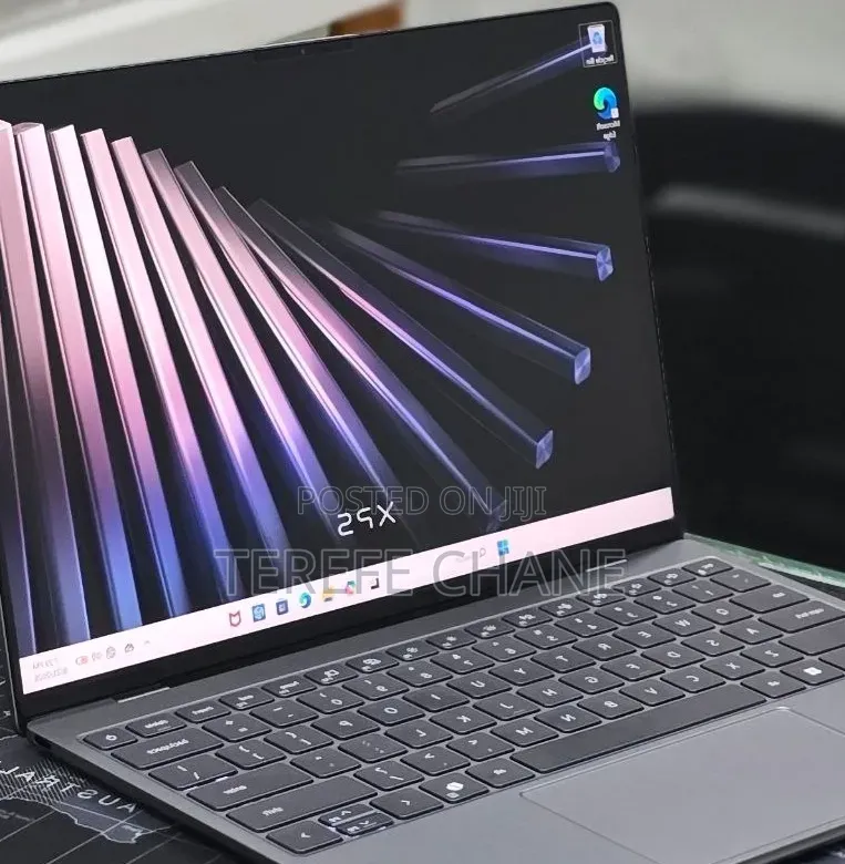 New Laptop Dell XPS 13 8GB Intel Core 5 SSD 1T