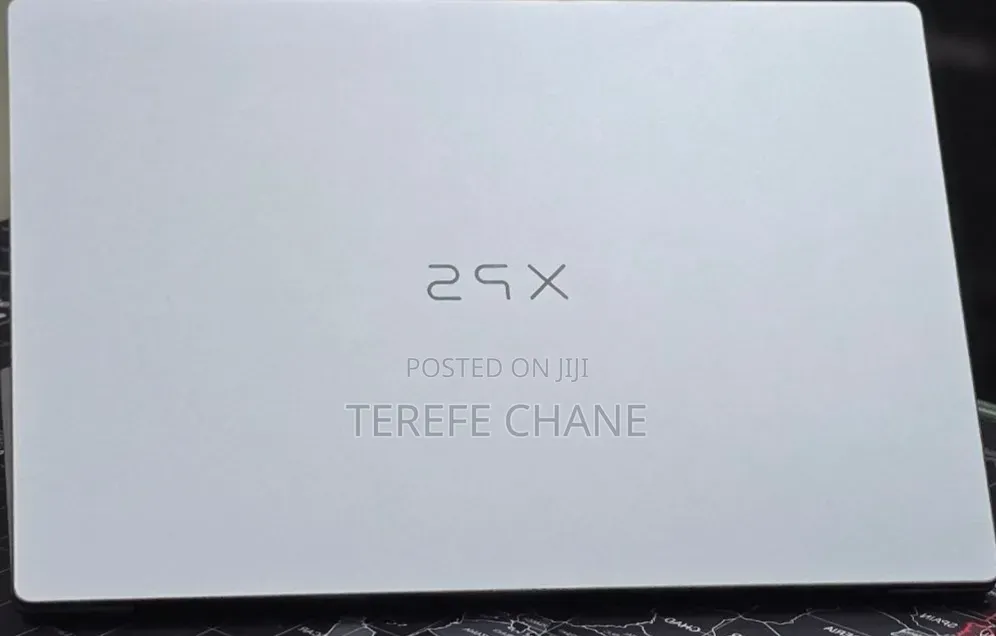 New Laptop Dell XPS 13 8GB Intel Core 5 SSD 1T