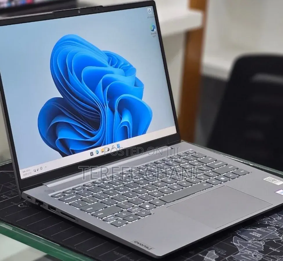 New Laptop Lenovo Thinkbook 14 16GB Intel Core Ultra 5 SSD 512GB