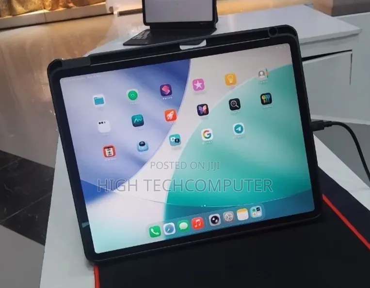 New Apple iPad Pro 1 TB Silver