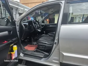 Toyota Hilux Revo Double Cab Deisel 2.4 AWD 2019 Silver