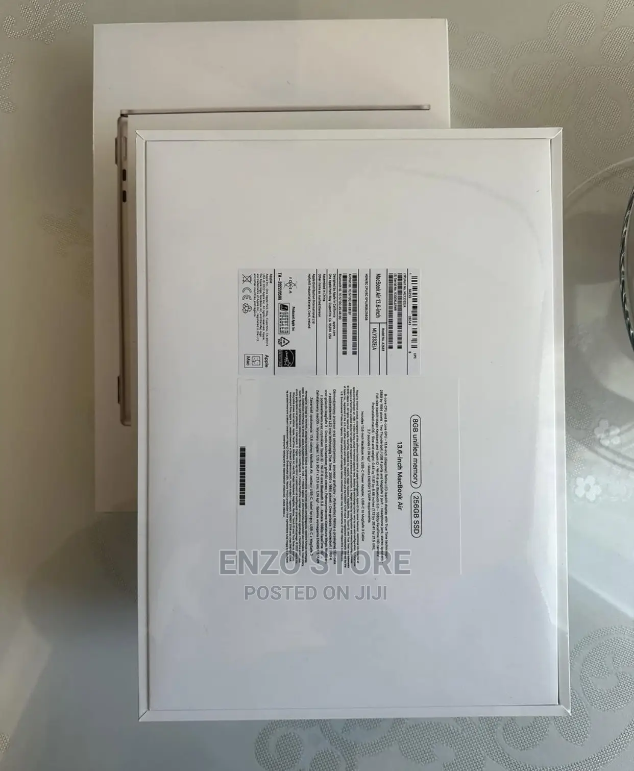 New Laptop Apple MacBook Air 2022 M2 8GB Apple M2 SSD 256GB