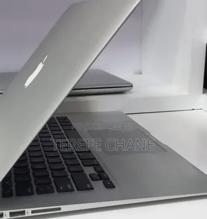 New Laptop Apple MacBook Air 2017 8GB Intel Core i7 SSD 128GB