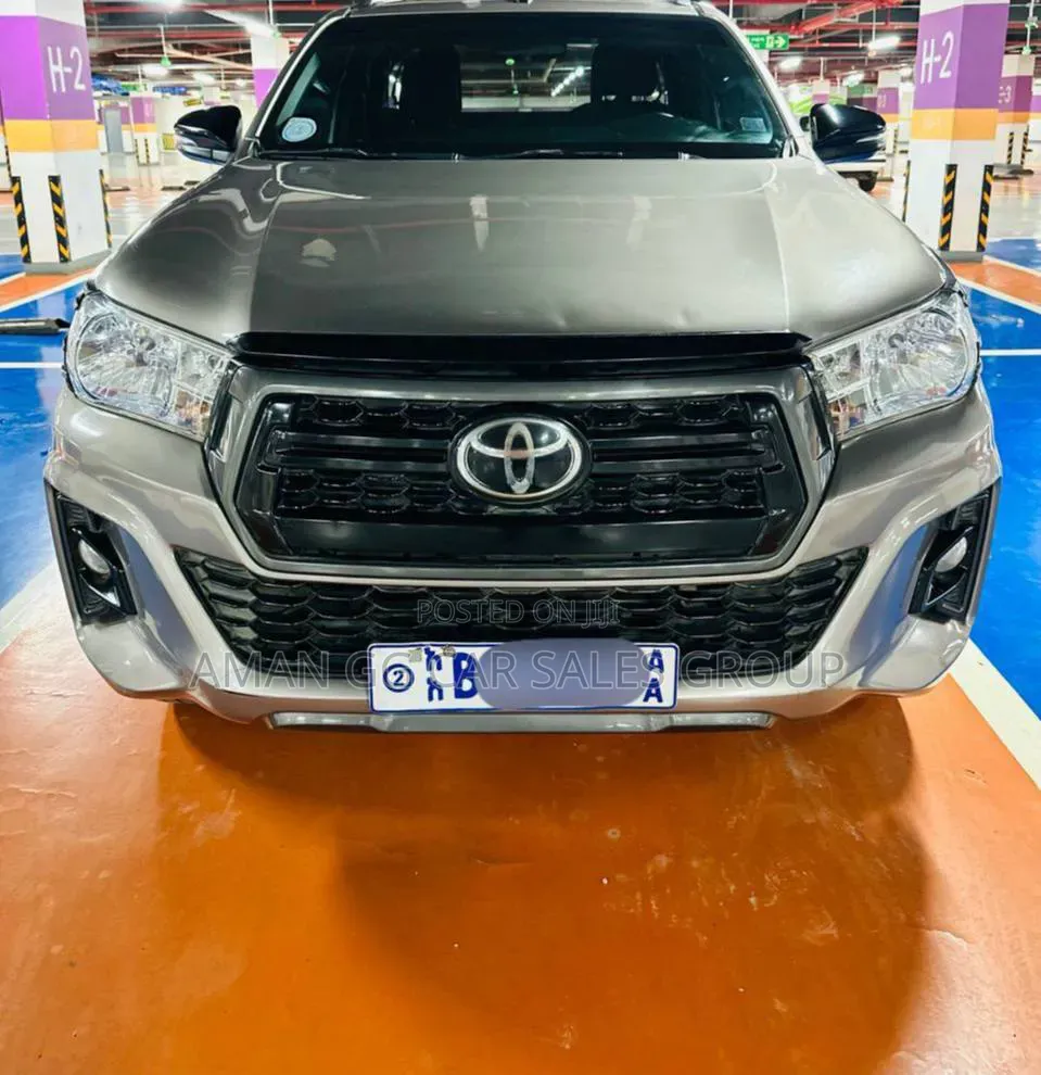 Toyota Hilux 2020 Beige