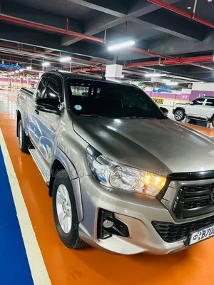 Toyota Hilux 2020 Beige