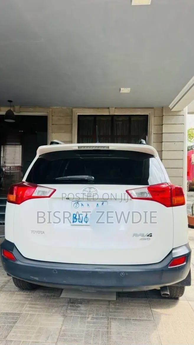 Toyota RAV4 2016 White
