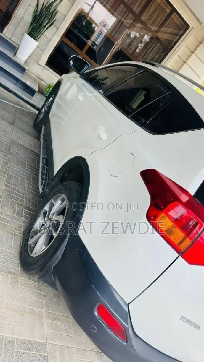 Toyota RAV4 2016 White