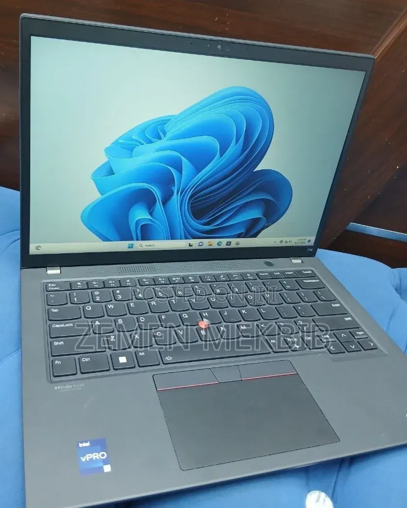 New Laptop Lenovo 16GB Intel Core i7 SSD 512GB