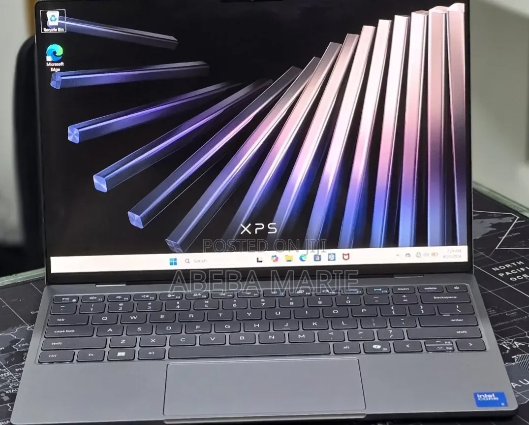 New Laptop Dell XPS 13 8GB Intel Core 5 SSD 512GB