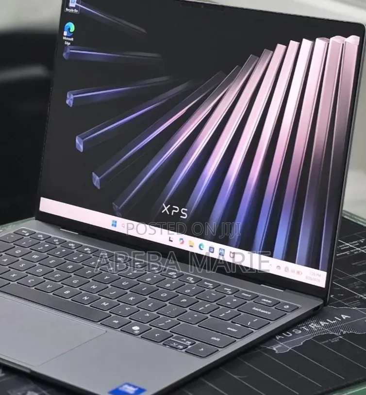 New Laptop Dell XPS 13 8GB Intel Core 5 SSD 512GB