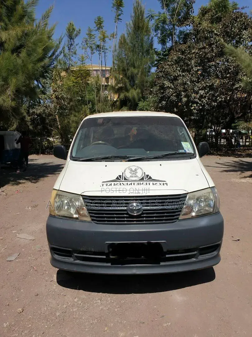 Toyota HiAce 2008 White