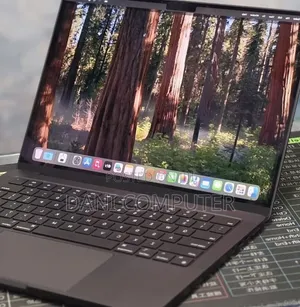New Laptop Apple MacBook Pro 2024 M4 16GB Apple M4 Pro SSD 512GB