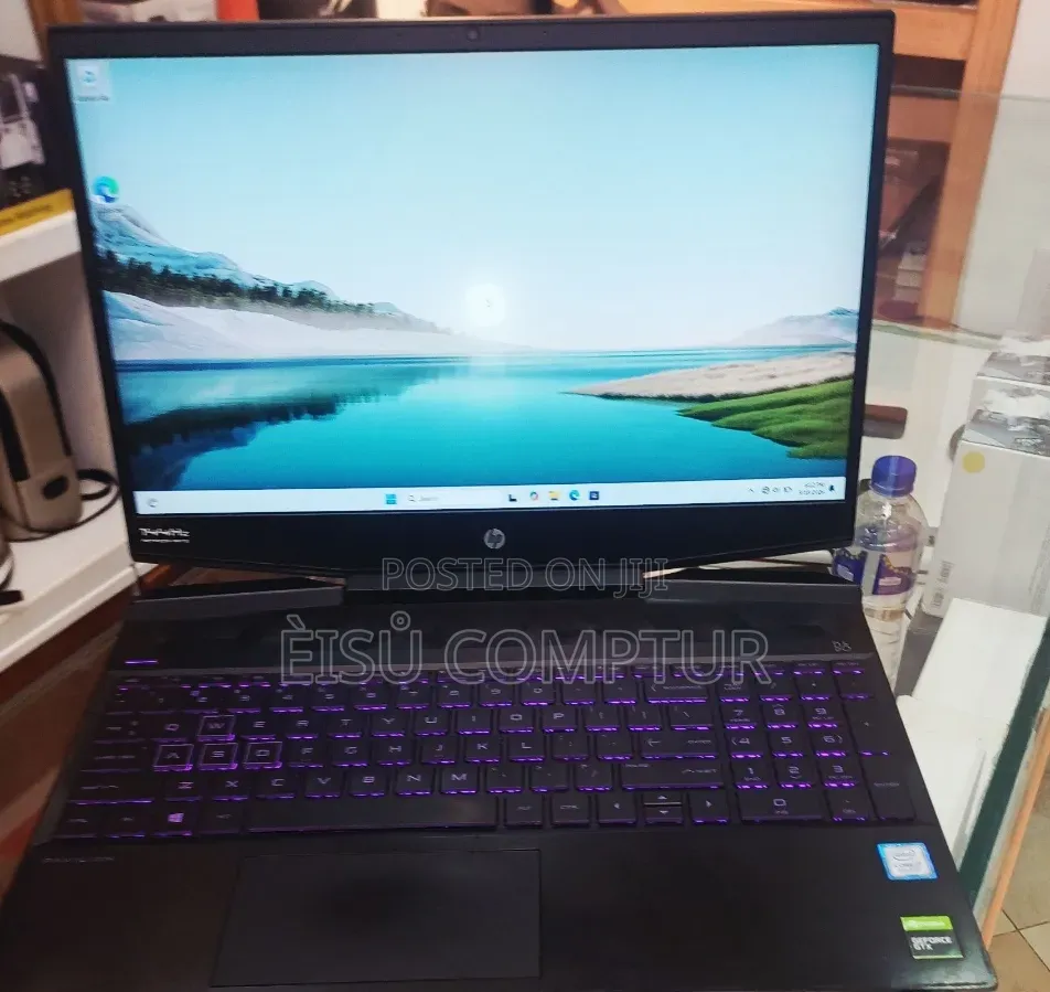 New Laptop HP Pavilion 15 16GB Intel Core i7 SSD 512GB