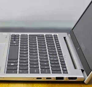 New Laptop HP Elitebook 830 G11 16GB Intel Core Ultra 7 SSD 512GB