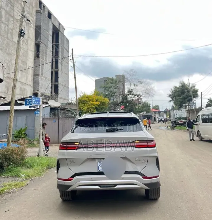 BYD Song Plus 2025 Silver