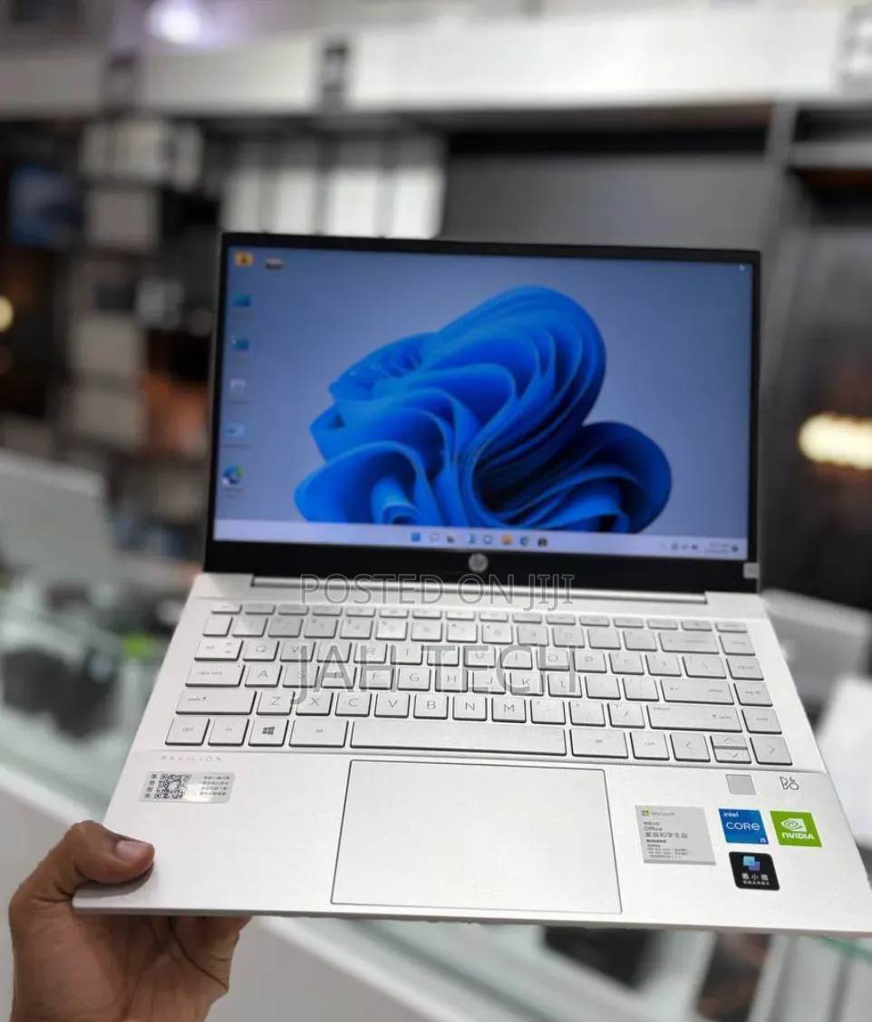 New Laptop HP Pavilion 14 16GB Intel Core i5 SSD 512GB