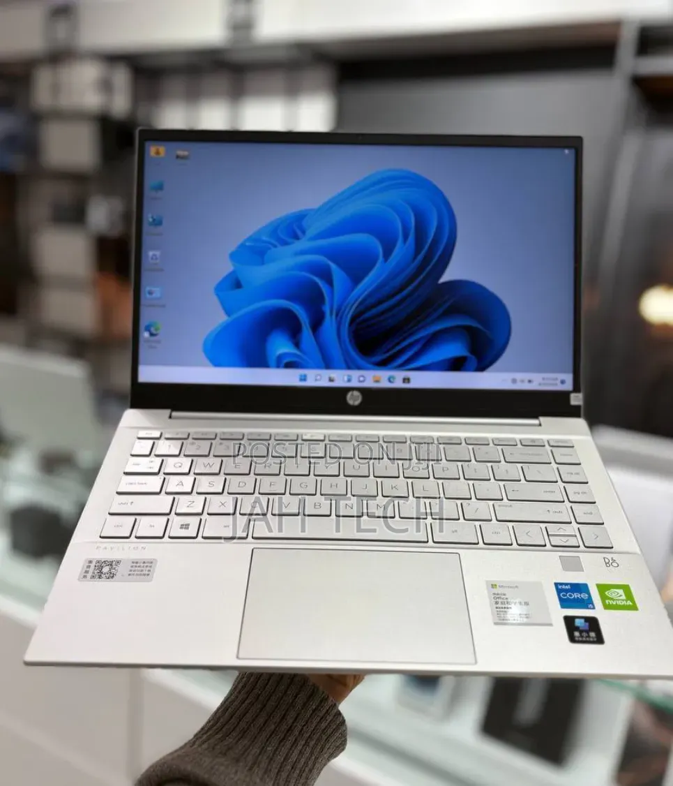 New Laptop HP Pavilion 14 16GB Intel Core i5 SSD 512GB