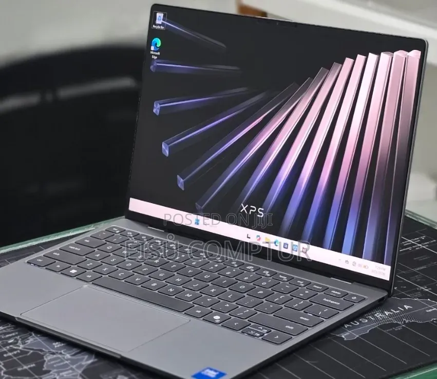 New Laptop Dell XPS 13 8GB Intel Core 5 SSD 512GB