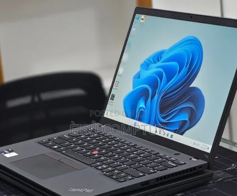 New Laptop Lenovo ThinkPad T14s G4 16GB Intel Core i7 SSD 512GB