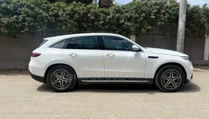 Mercedes-Benz EQC EQC400 4MATIC 2023 White