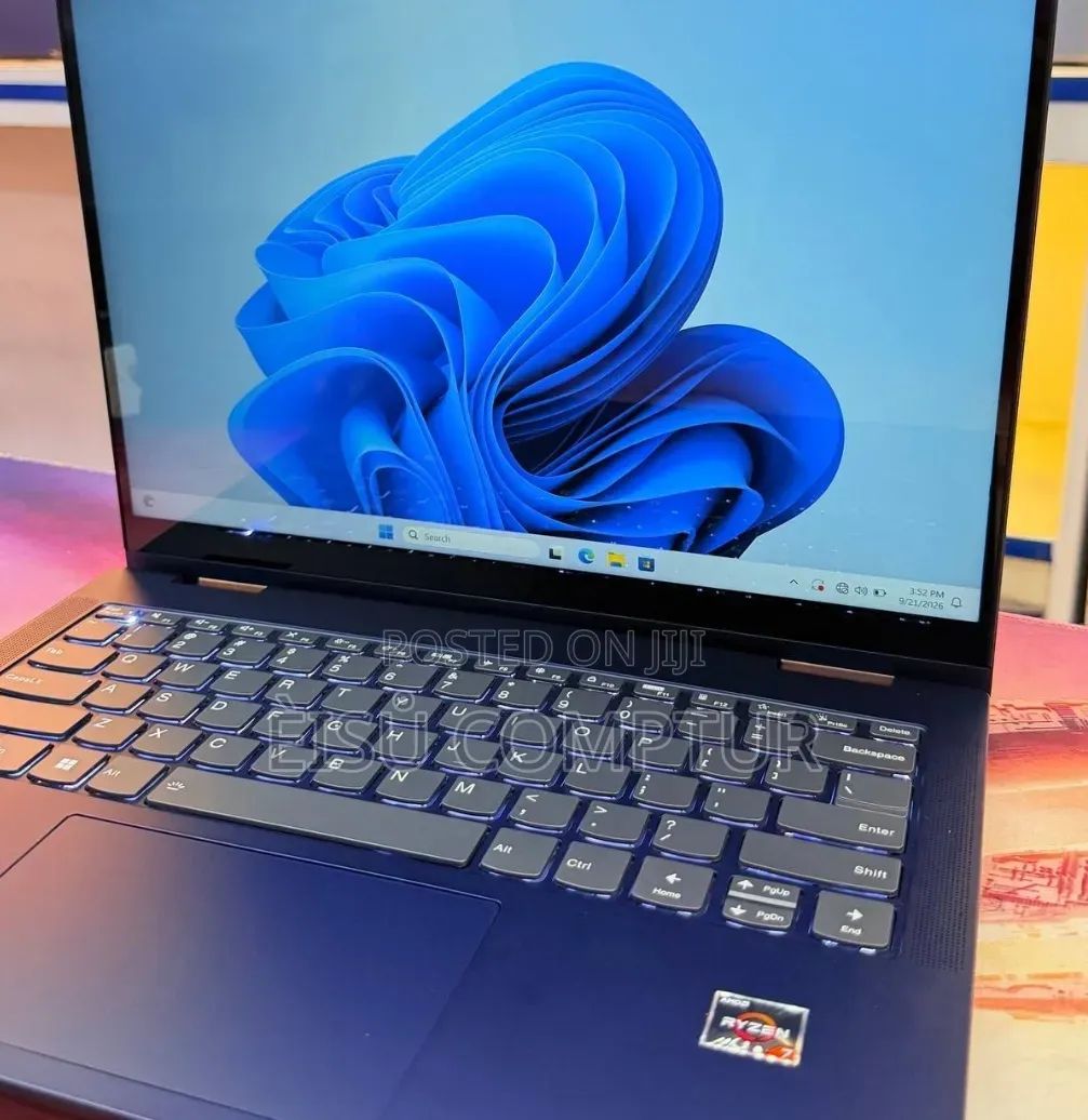 New Laptop Lenovo Yoga 7i 16GB Intel Core i7 SSD 512GB