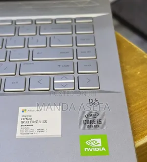 New Laptop HP Pavilion 14 8GB Intel Core i5 SSD 512GB