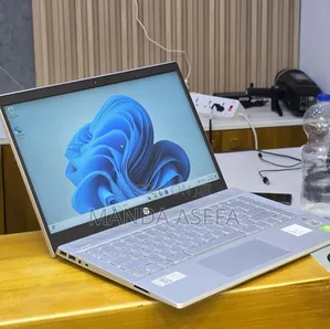 New Laptop HP Pavilion 14 8GB Intel Core i5 SSD 512GB