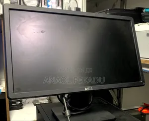 ●19 Inches Dell Monitor
