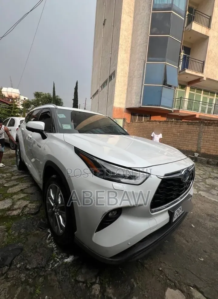 Toyota Highlander 2023 White