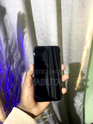 Apple iPhone 11 64 GB Black