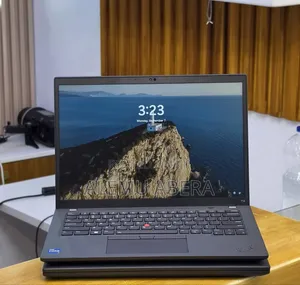 New Laptop Lenovo ThinkPad T14 G4 16GB Intel Core i7 SSD 512GB