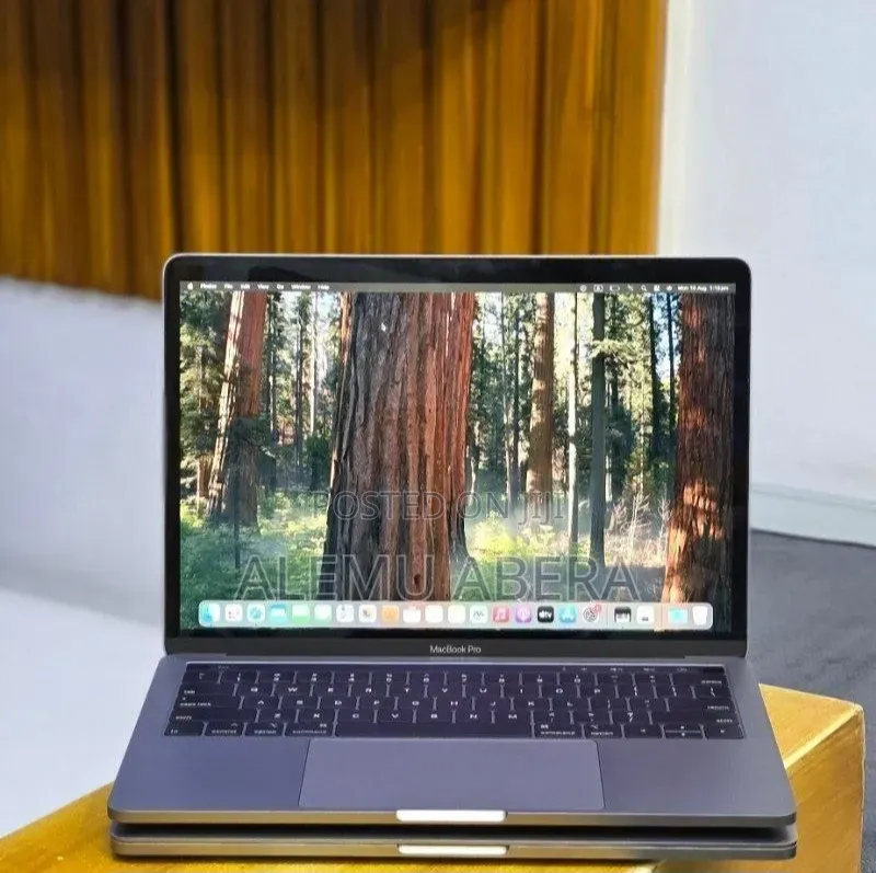 New Laptop Apple MacBook Pro 2019 16GB Intel Core i5 SSD 512GB